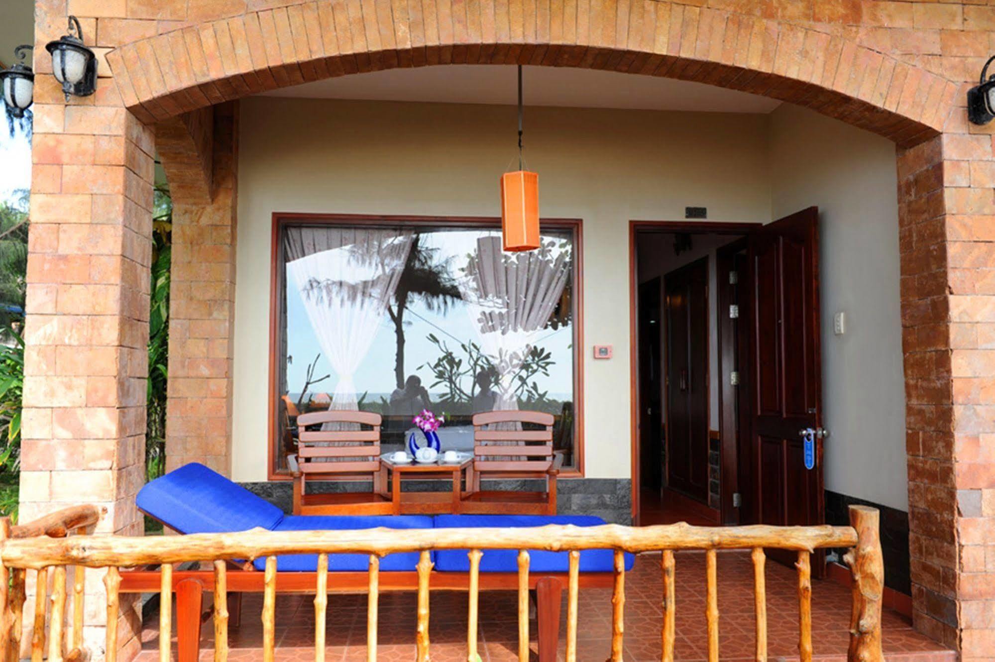Vinh Suong Seaside Hotel And Resort Phan Thiet Exteriör bild