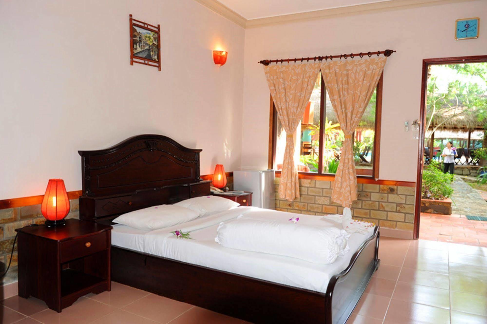 Vinh Suong Seaside Hotel And Resort Phan Thiet Exteriör bild